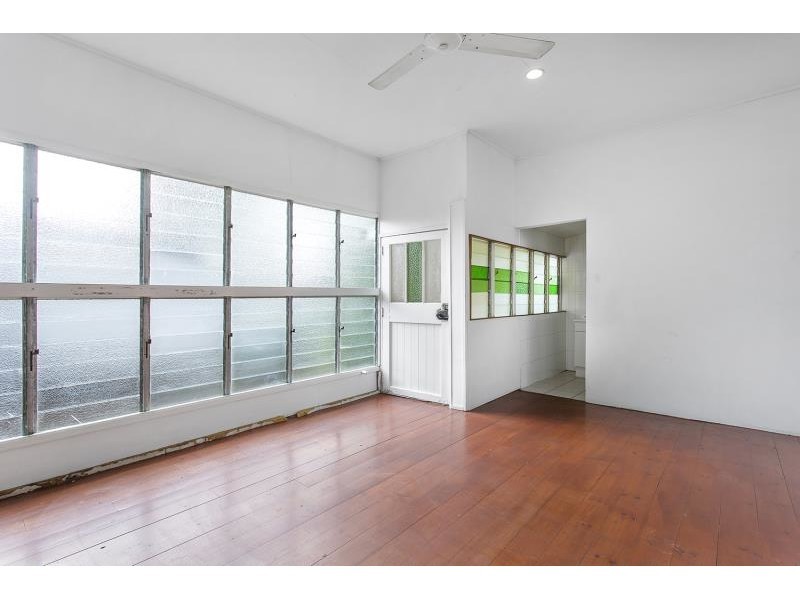 269 East Street, Depot Hill QLD 4700